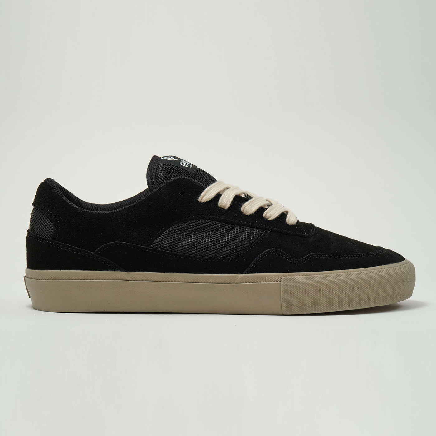 Opus Standard Low - Black/Cream